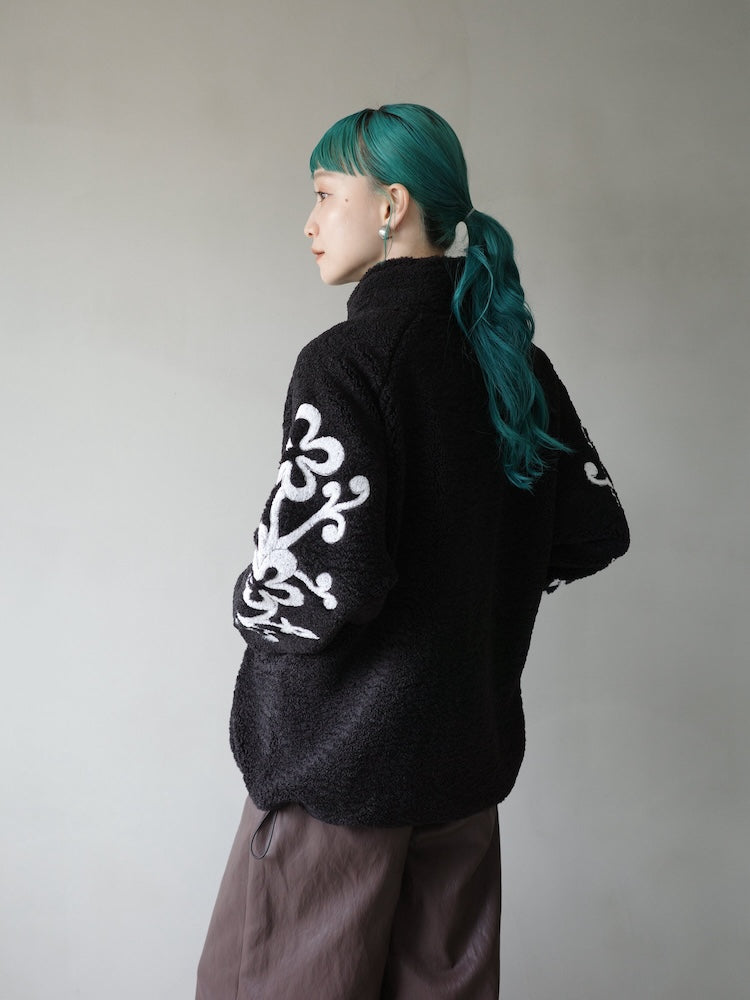 モデル身長：167cm / カラー：Black