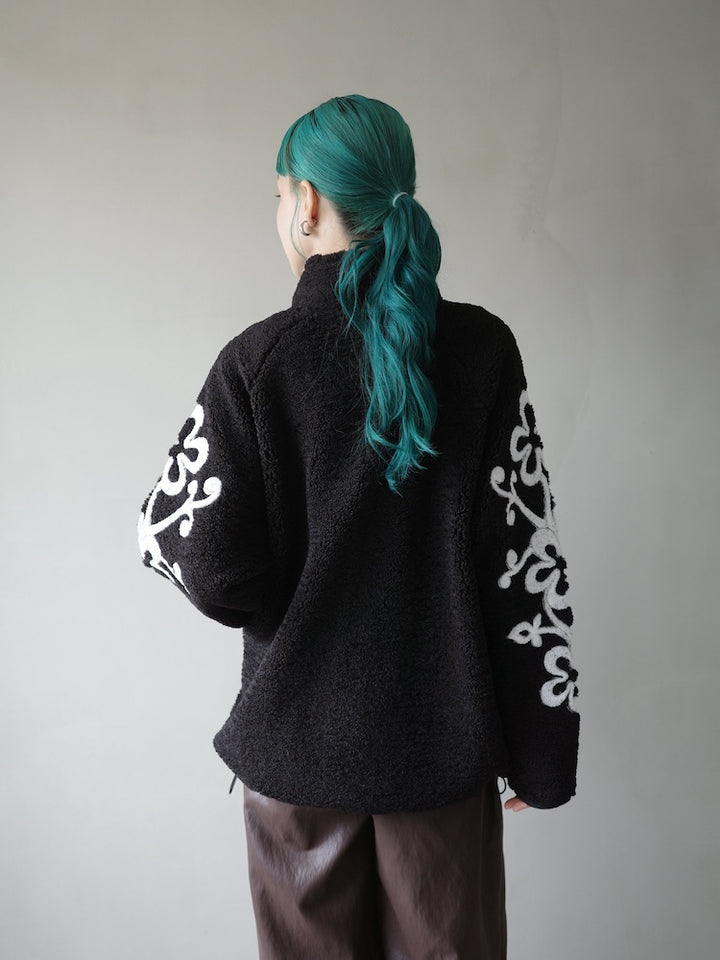モデル身長：167cm / カラー：Black
