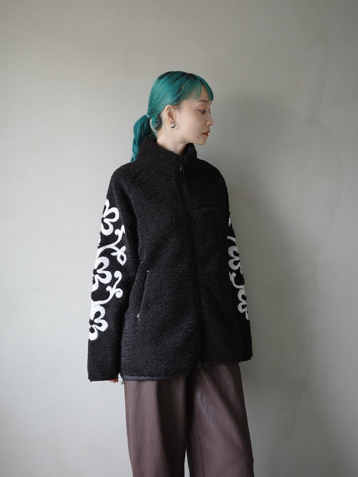 モデル身長：167cm / カラー：Black