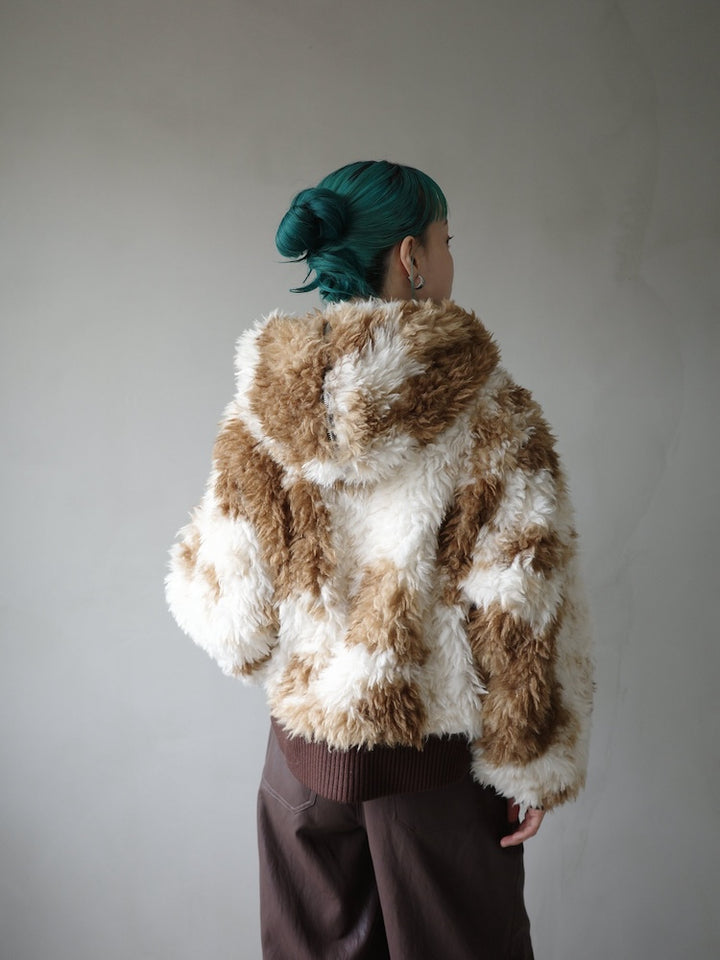 モデル身長：167cm / カラー：Khaki