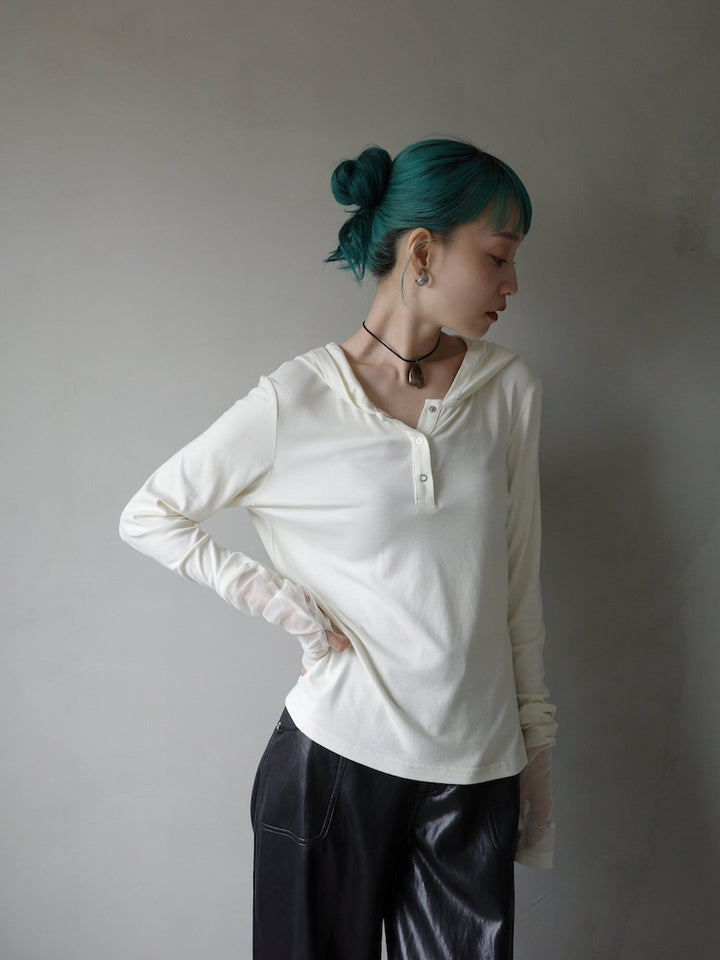 モデル身長：167cm / カラー：OffWhite