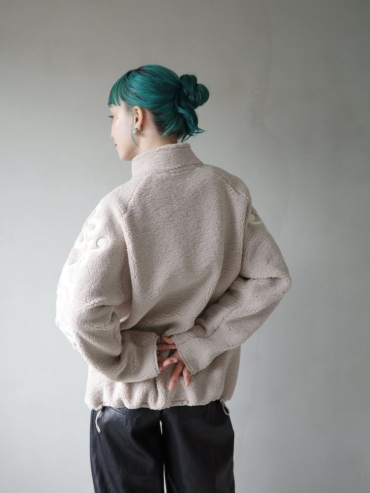モデル身長：167cm / カラー：Greige