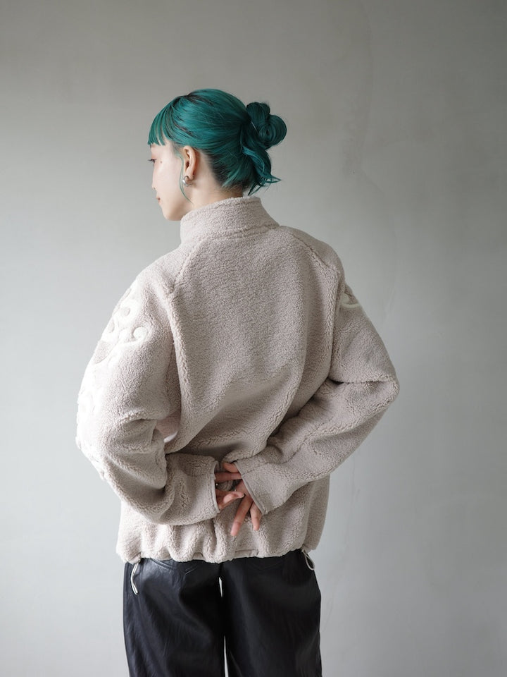 モデル身長：167cm / カラー：Greige