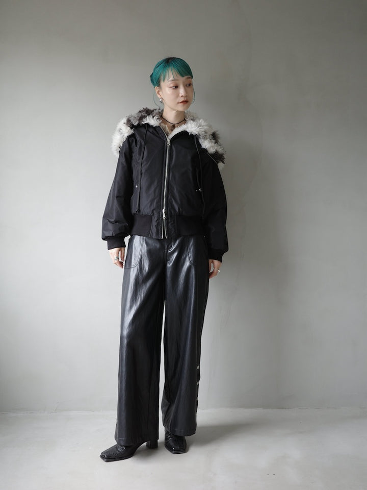 モデル身長：167cm / カラー：Black