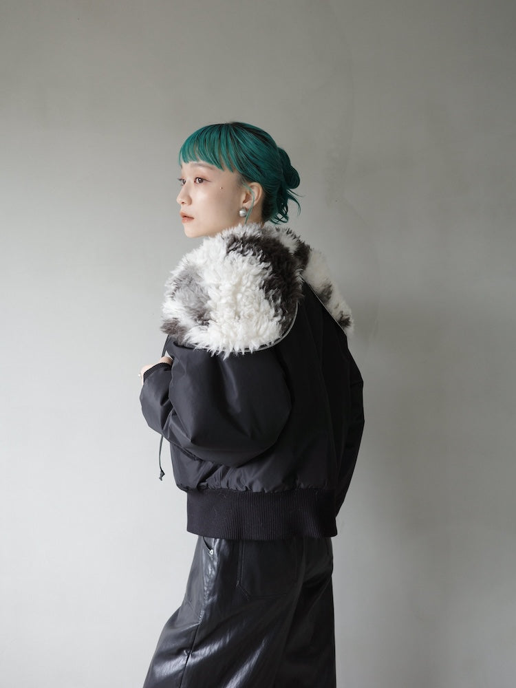 モデル身長：167cm / カラー：Black