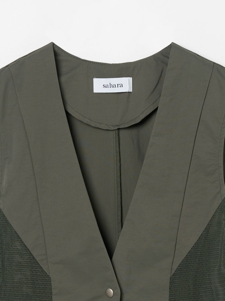 カラー：Khaki