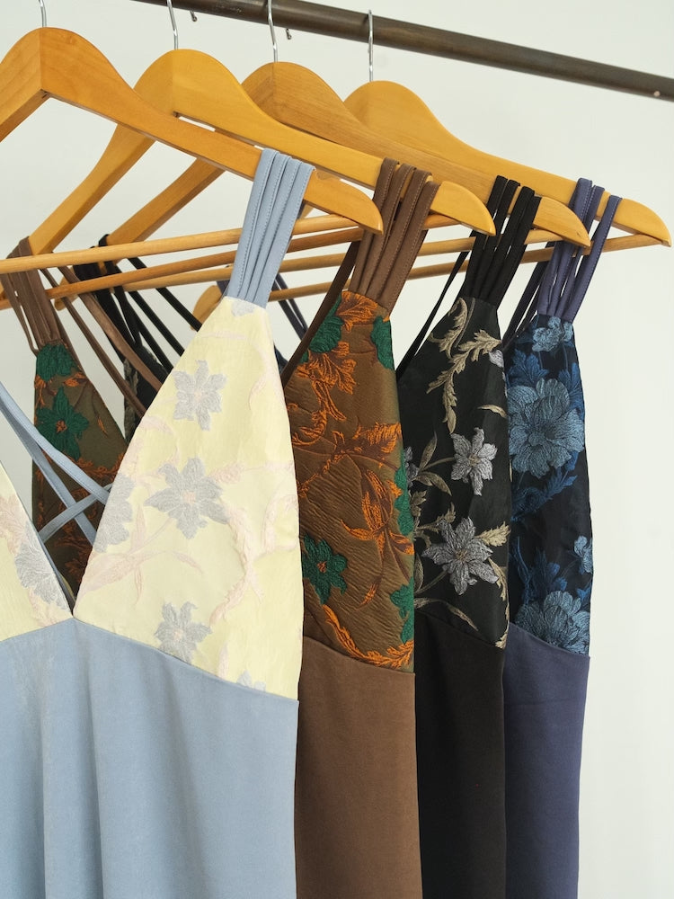 ワンピース MARTE sahara  JQD Back Cross Cami Dress sahara MARTE JQD Back Cami Dress MARTE/Flower Satin Cami Dress