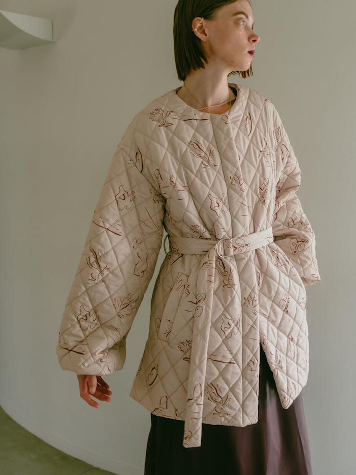 モデル身長：173cm / カラー：Beige