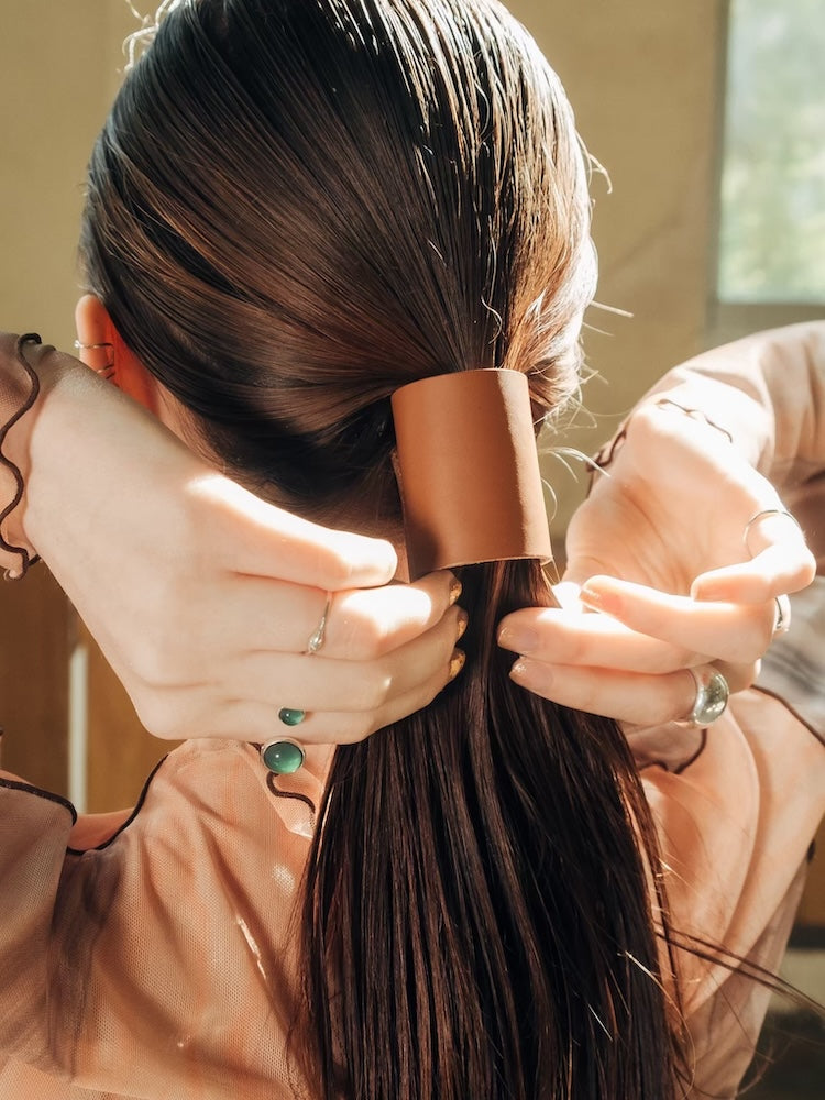 Leather Hair Pierce (M)