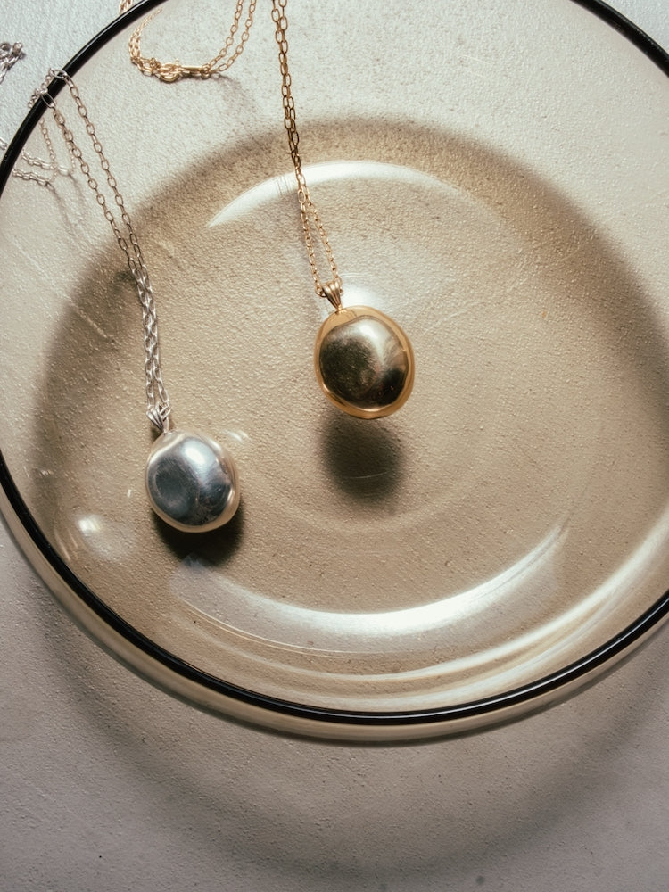 Cosmic Egg Necklace｜卵型ネックレス – MARTE