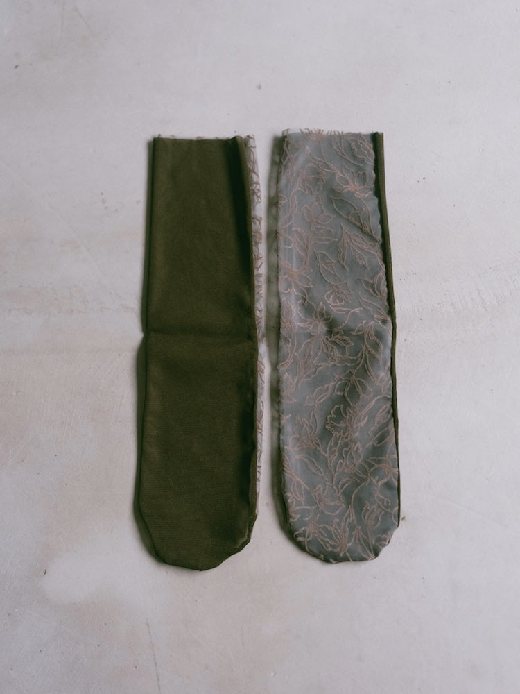 カラー：Khaki
