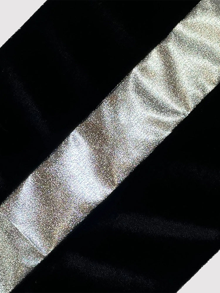 カラー：BLACK×SILVER