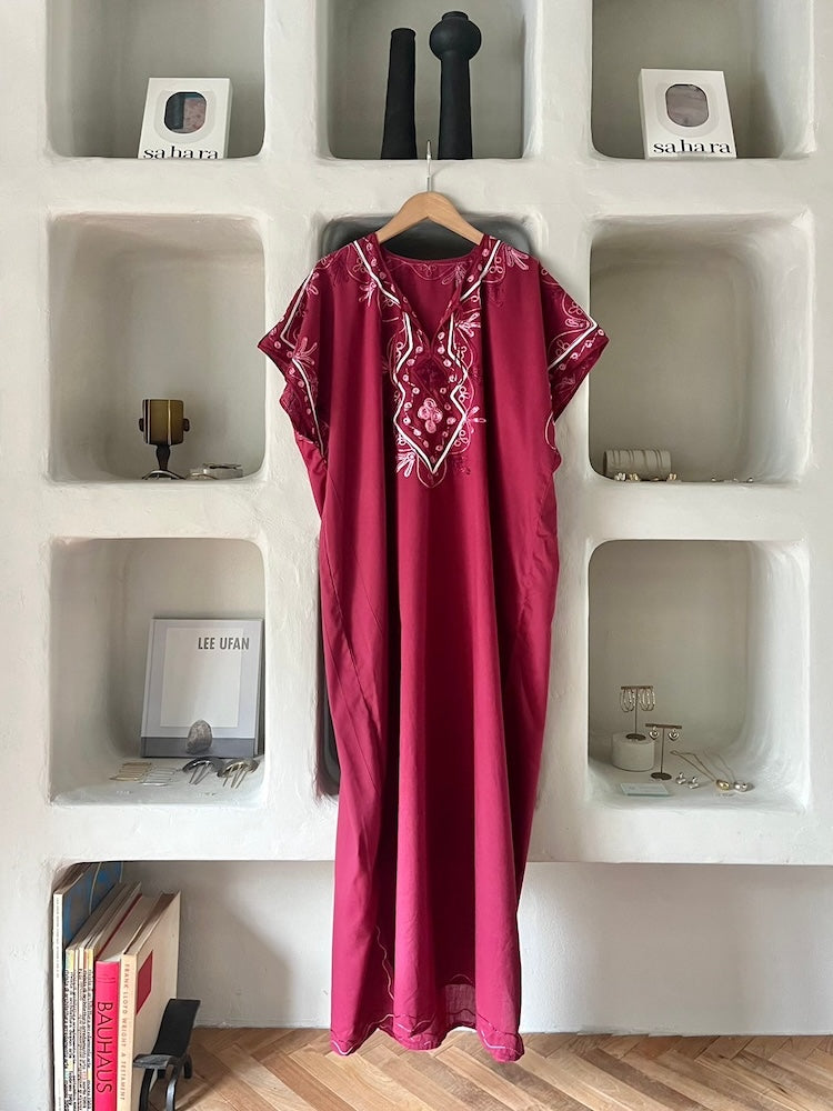 Embroidery Kaftan Dress / Red