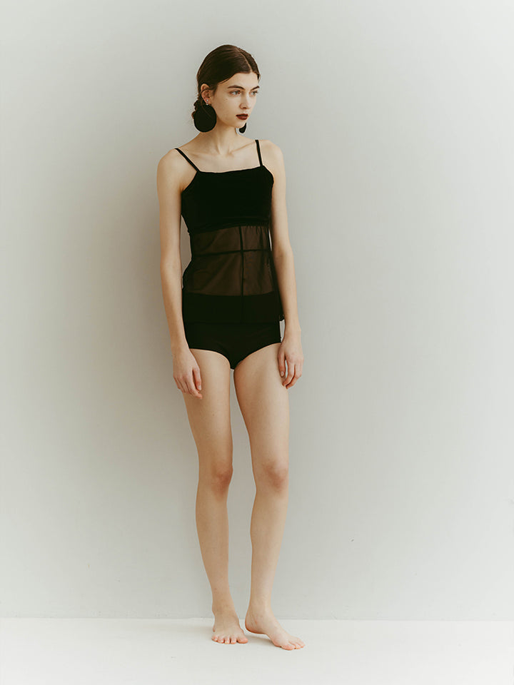 モデル身長：176cm / カラー：Black