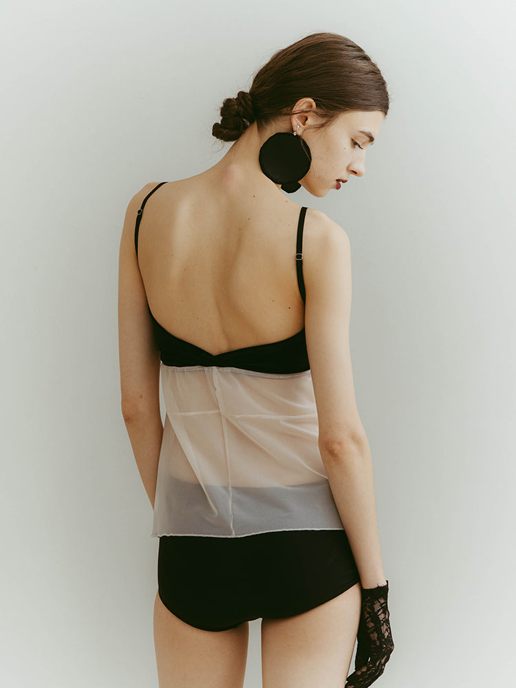 モデル身長：176cm / カラー：Black×White