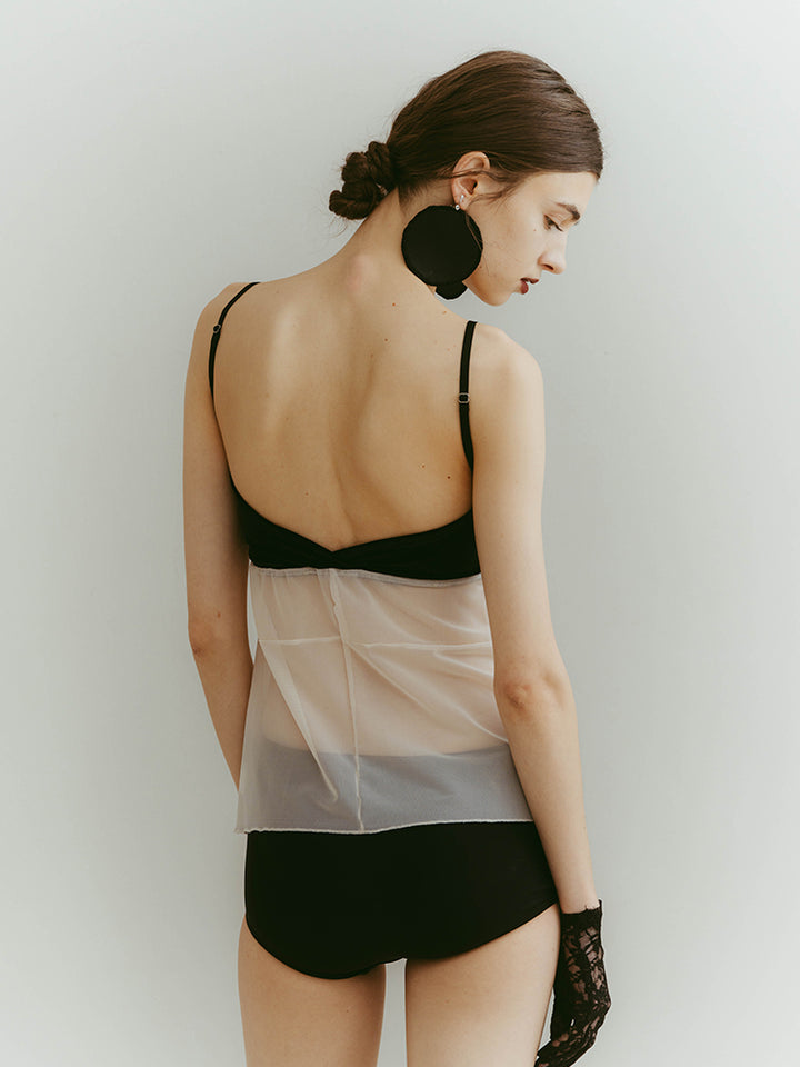 モデル身長：176cm / カラー：Black×White