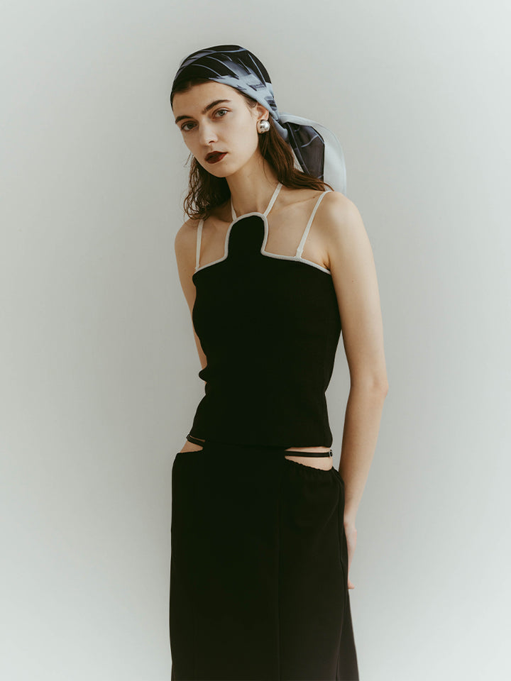 モデル身長：176cm / カラー：Black×Ivory