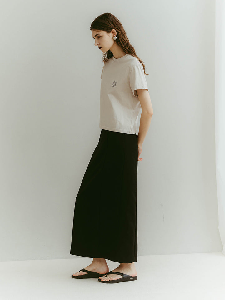 モデル身長：176cm / カラー：Beige / 着用サイズ：S