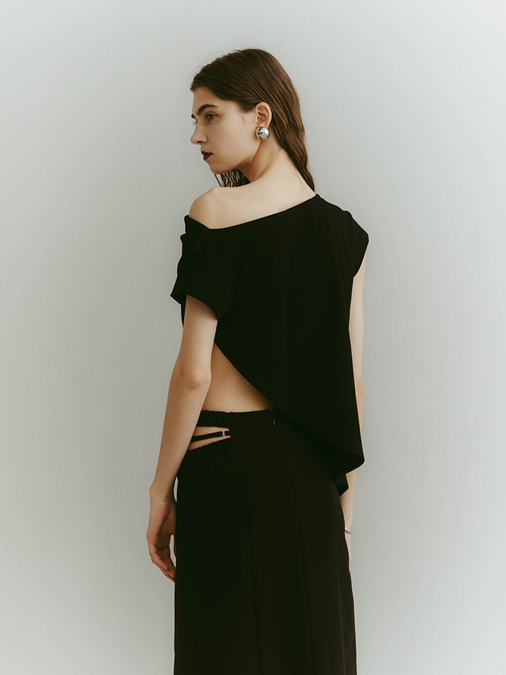 モデル身長：176cm / カラー：Black