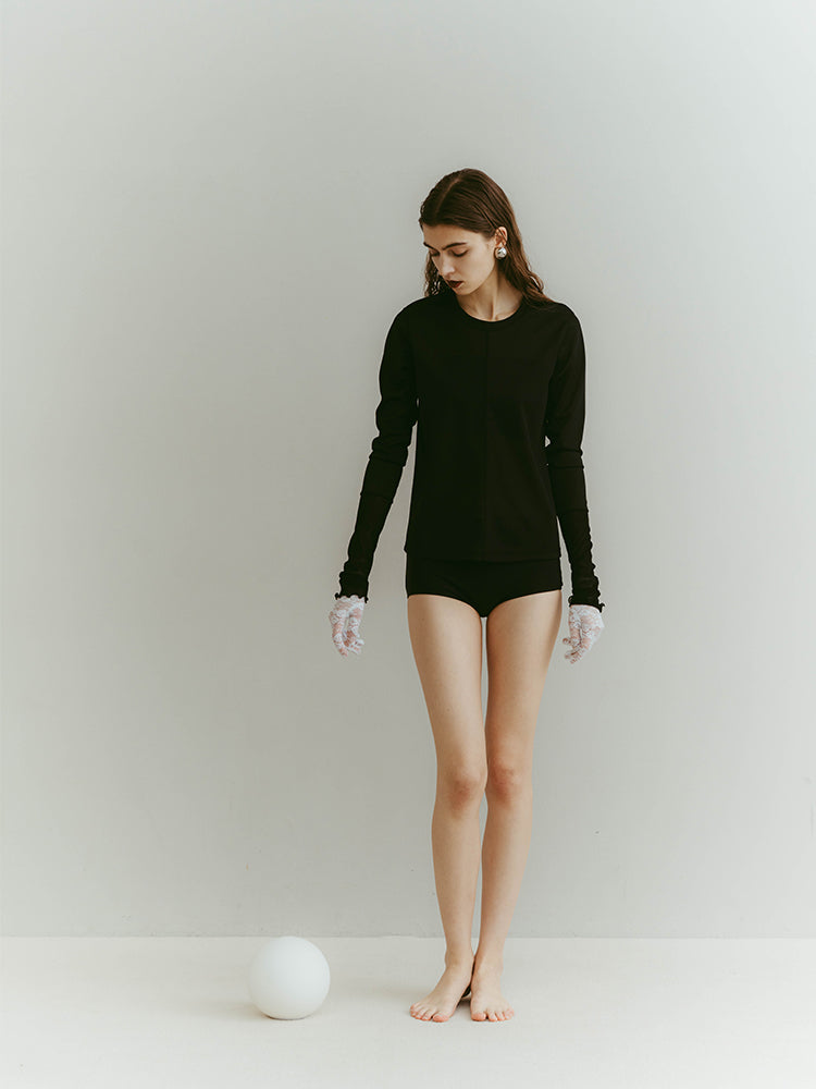 モデル身長：176cm / カラー：Black