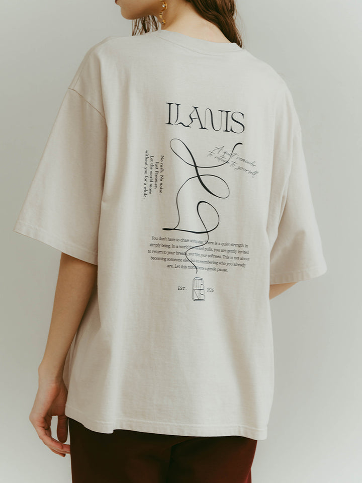 モデル身長：176cm / カラー：Beige / 着用サイズ：F