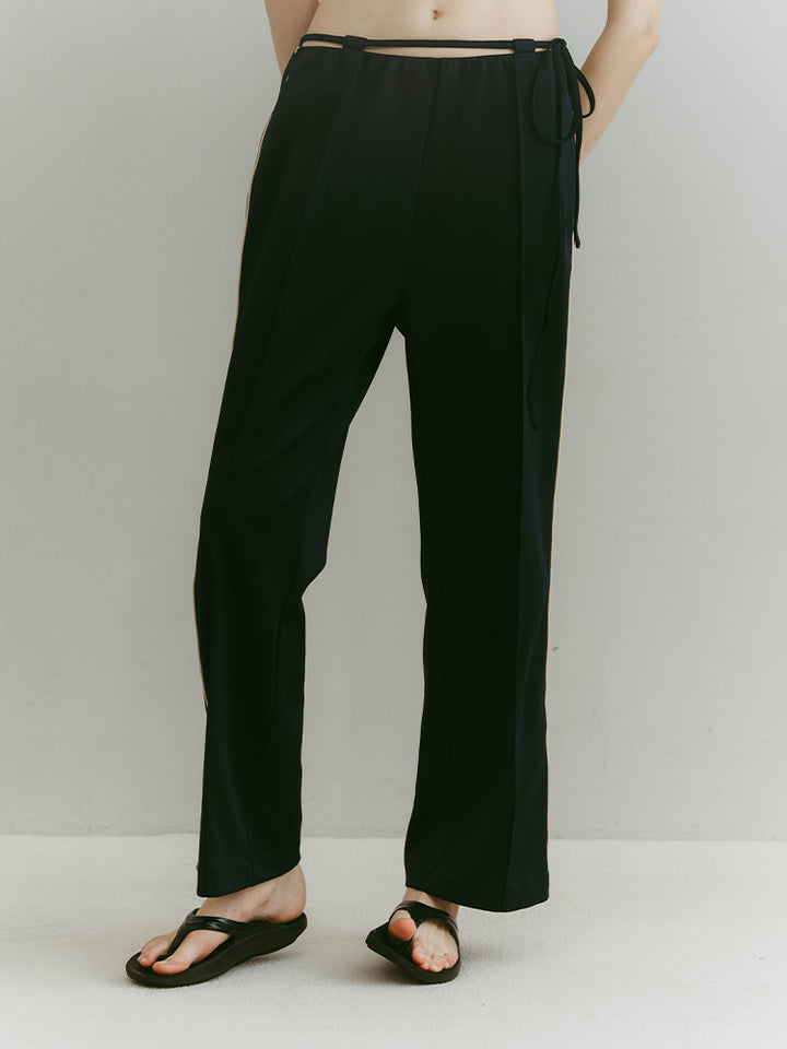 モデル身長：176cm / カラー：Navy