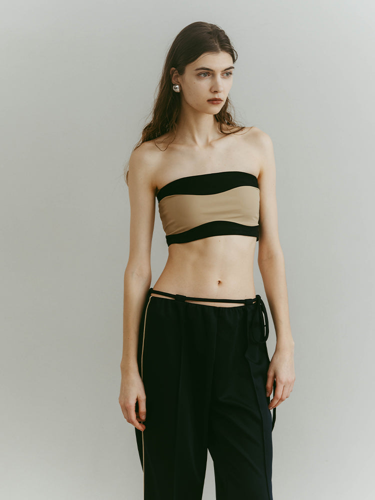 モデル身長：176cm / カラー：Navy×Beige / 着用サイズ：Sサイズ