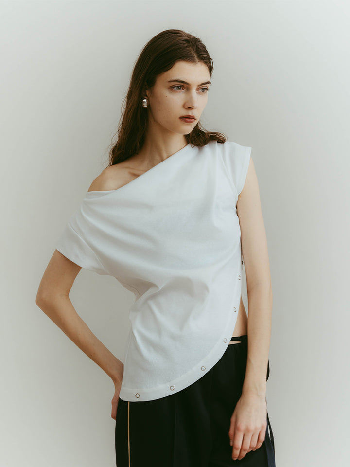 モデル身長：176cm / カラー：White