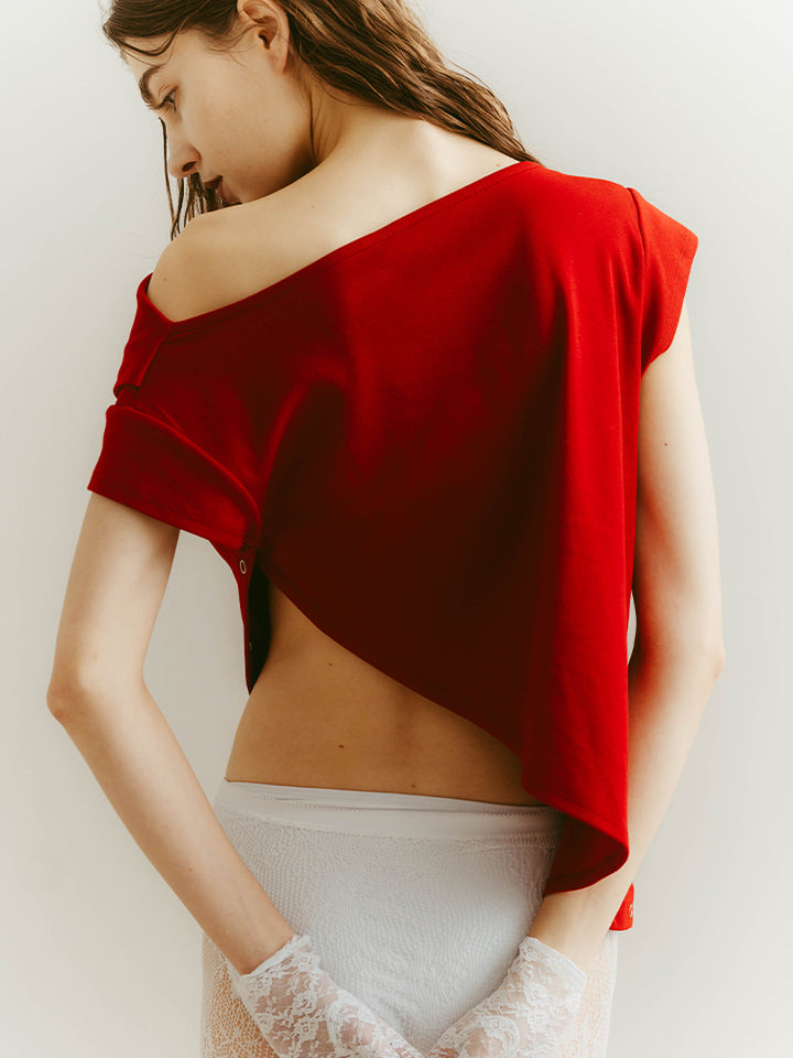 モデル身長：176cm / カラー：Red