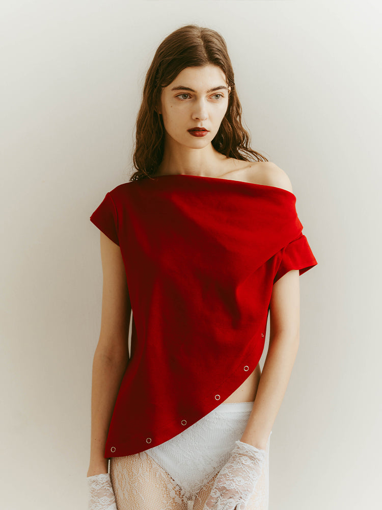 モデル身長：176cm / カラー：Red