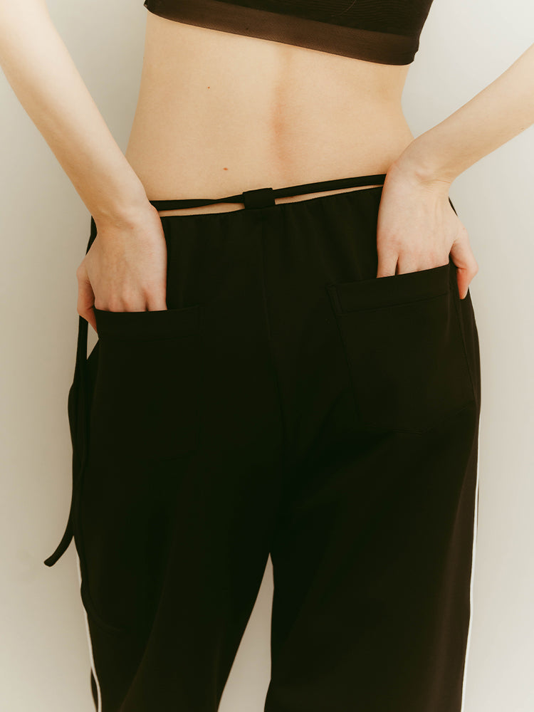 モデル身長：176cm / カラー：Black