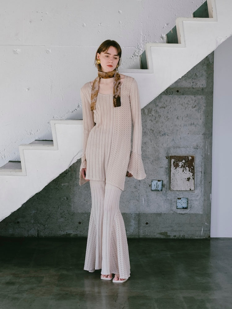 モデル身長：170cm / カラー：Ivory