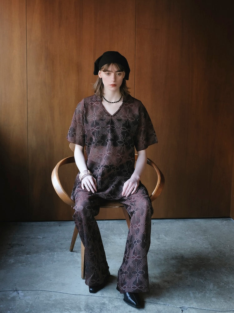 モデル身長：170cm / カラー：Bordeaux