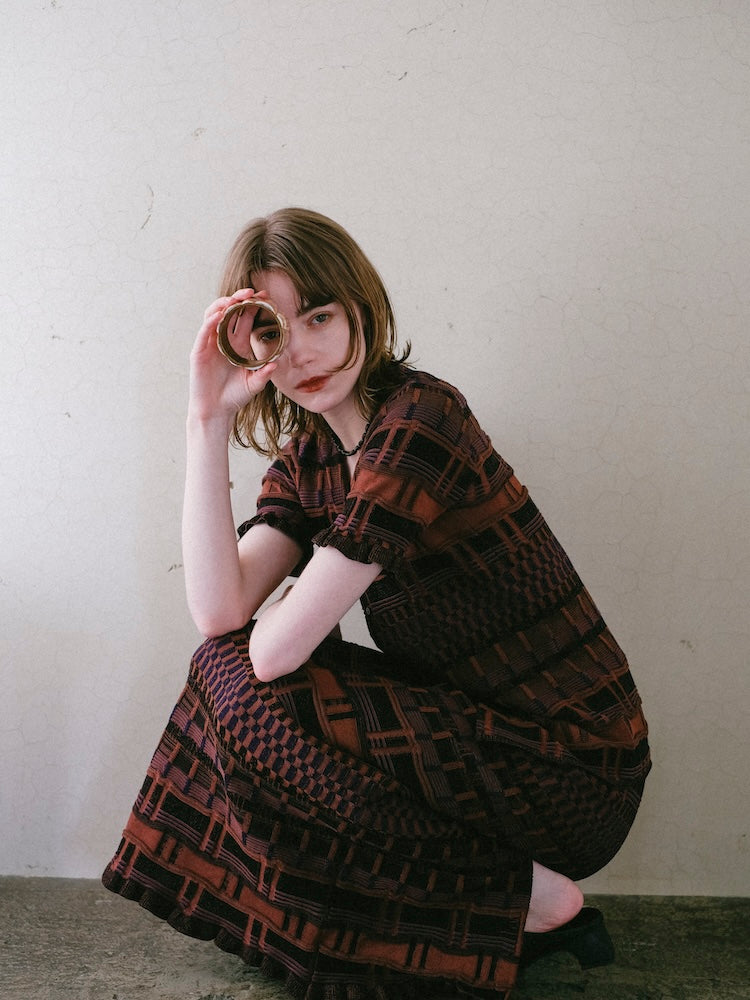 モデル身長：170cm / カラー：Brown