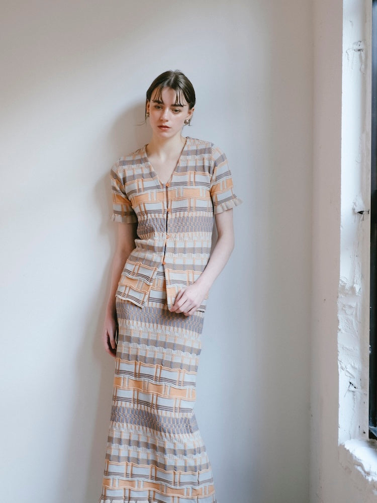 モデル身長：170cm / カラー：Orange