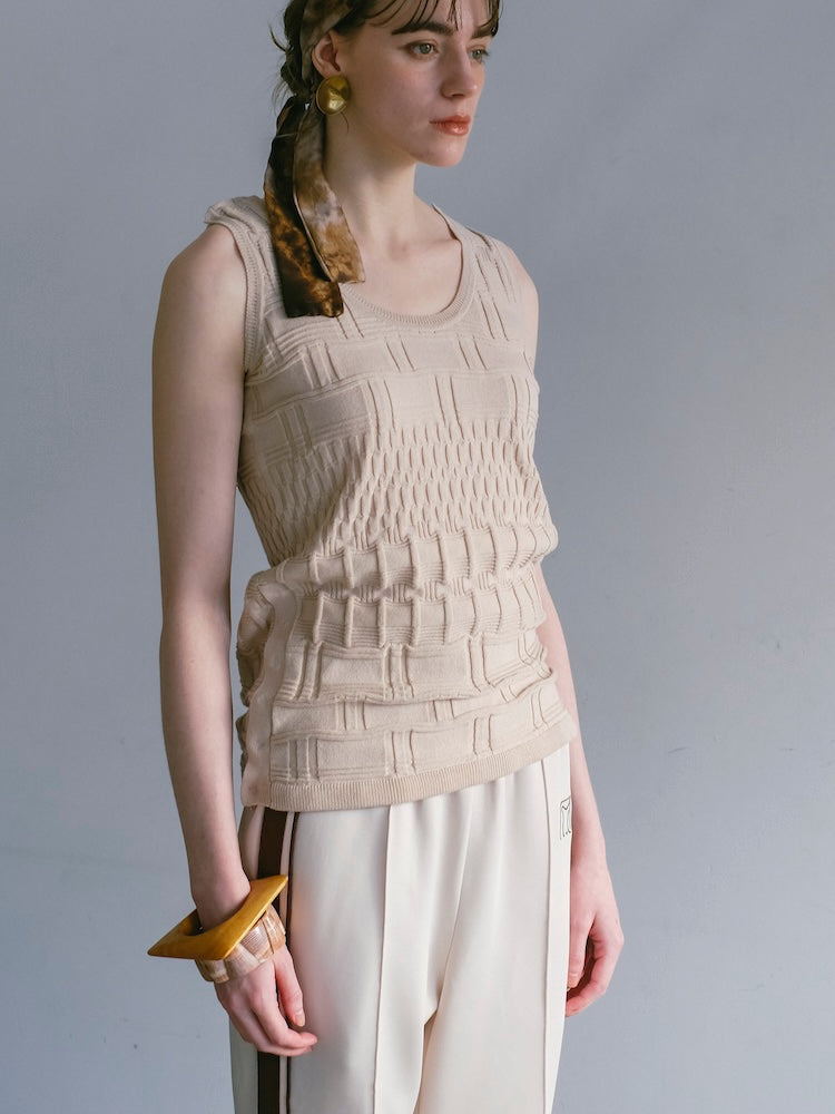 モデル身長：170cm / カラー：Ivory