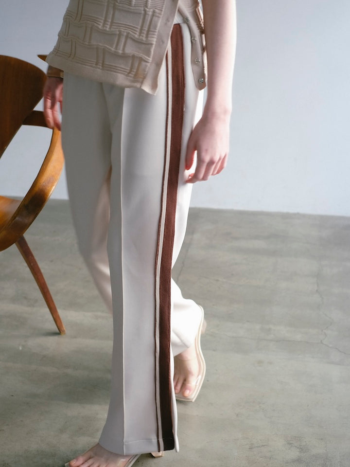 モデル身長：170cm / カラー：Ivory