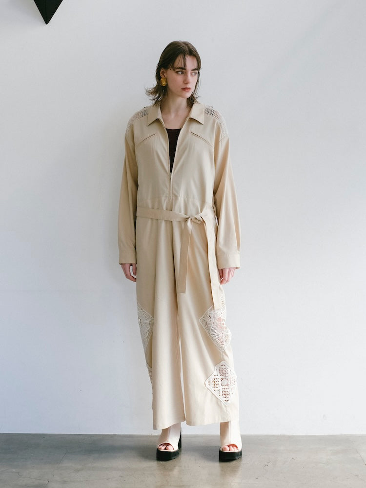 モデル身長：170cm / カラー：Beige