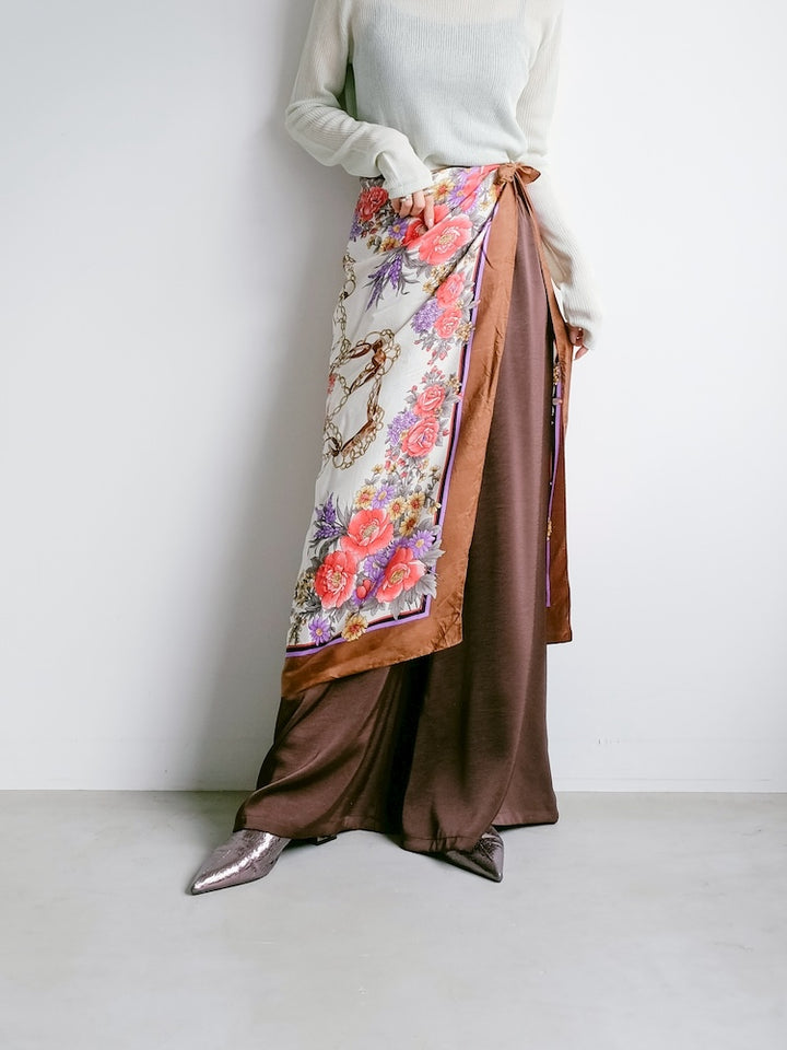 Vintage Scarf / Flower Circle