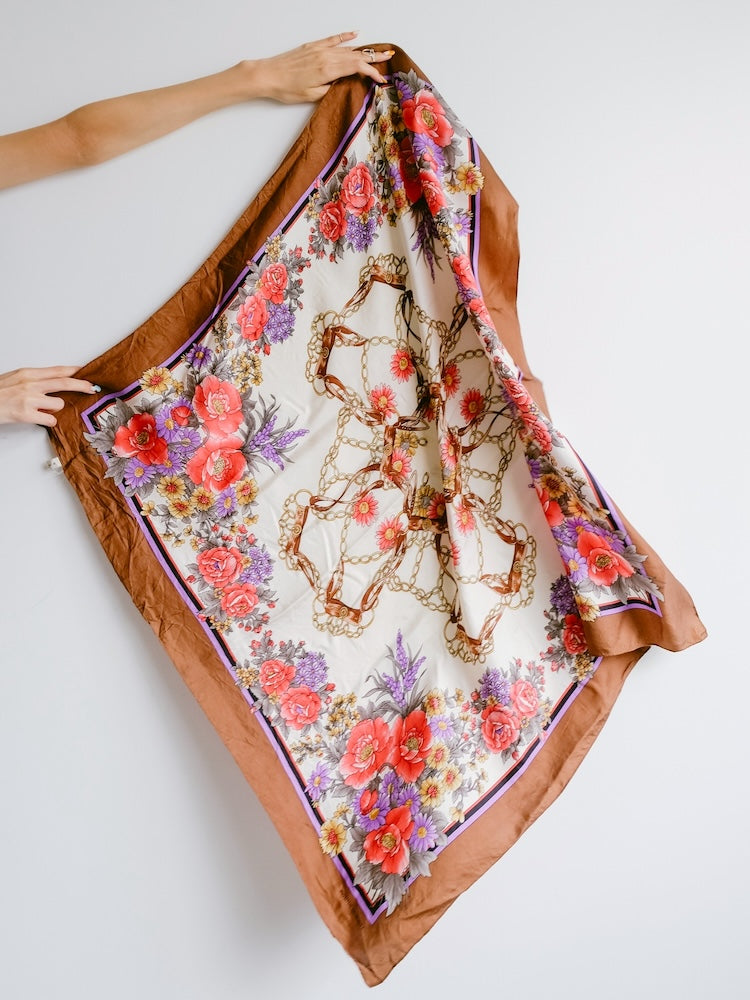 Vintage Scarf / Flower Circle