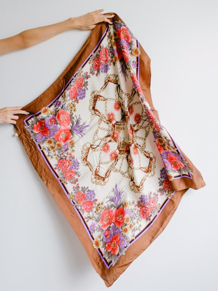 Vintage Scarf / Flower Circle