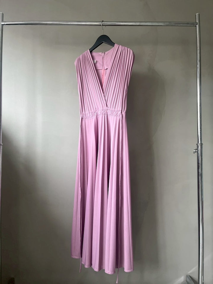 Sleeveless Pleats Lavender Dress
