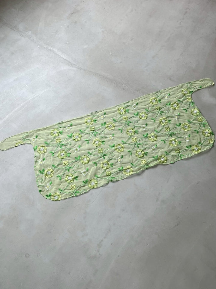 Vintage Scarf / Embroidery Flower