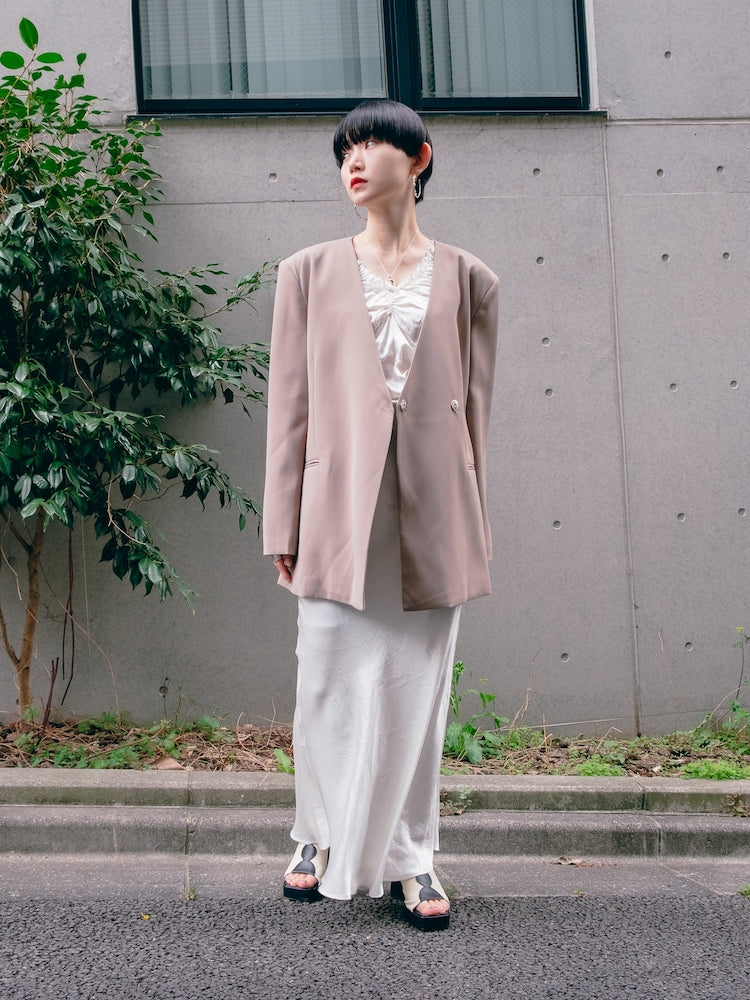 モデル身長：162cm / カラー：Beige