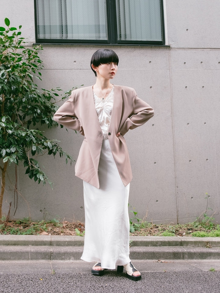 モデル身長：162cm / カラー：Beige