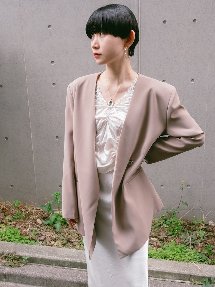 モデル身長：162cm / カラー：Beige