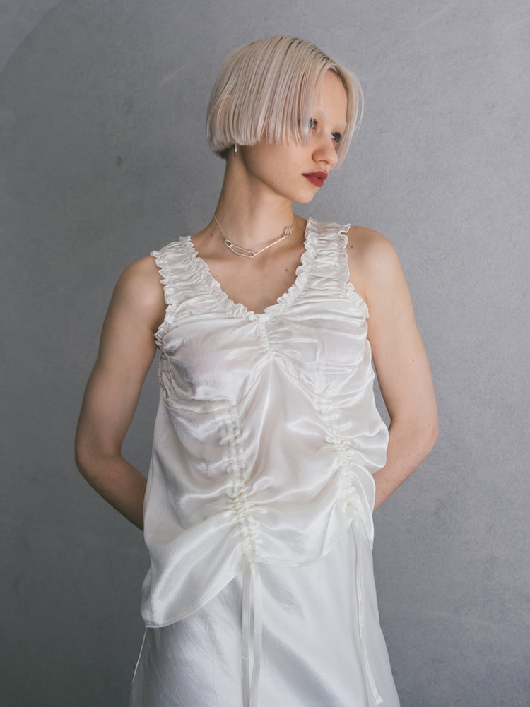 モデル身長：172cm / カラー：White